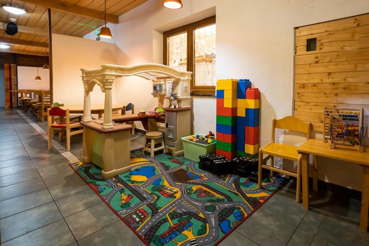 Horsky Hotel Rajska Bouda Malenovice  المظهر الخارجي الصورة